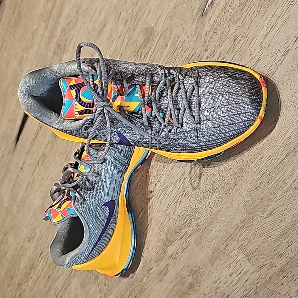 Men's Nike KD8 Sneakers Size 10